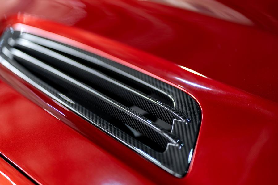 Детали экстерьера Aston Martin Vanquish Zagato 2017 года  (UK) (фото 43 из 43)